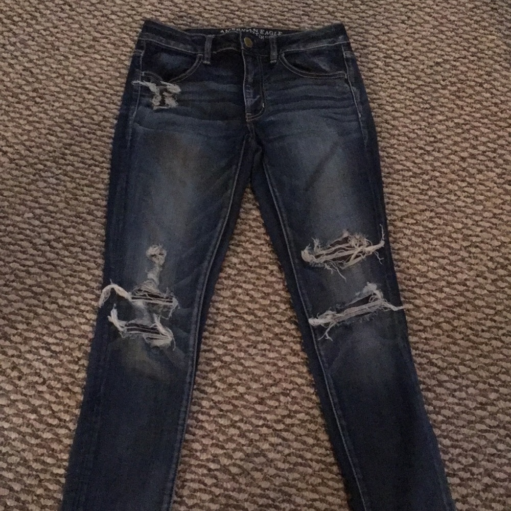 American eagle ripped/ distressed jeans